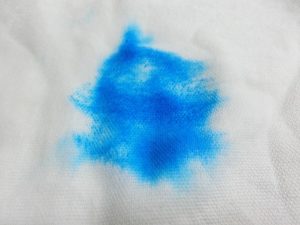 インクが布についたところ