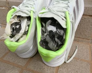 靴の中に反古紙